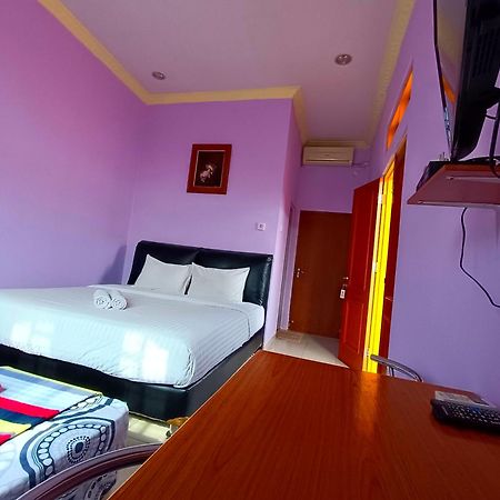 OYO 2052 Mutiara Residence Padang  Exterior foto