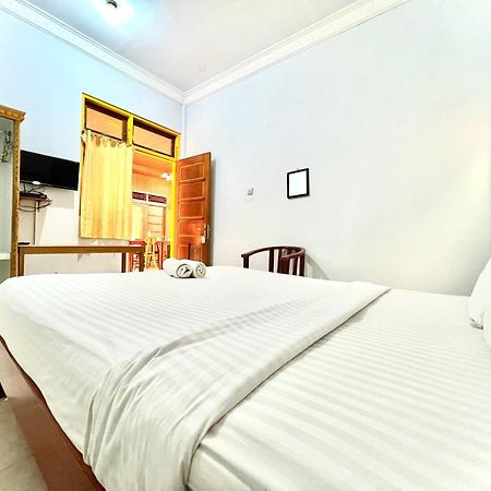 OYO 2052 Mutiara Residence Padang  Exterior foto