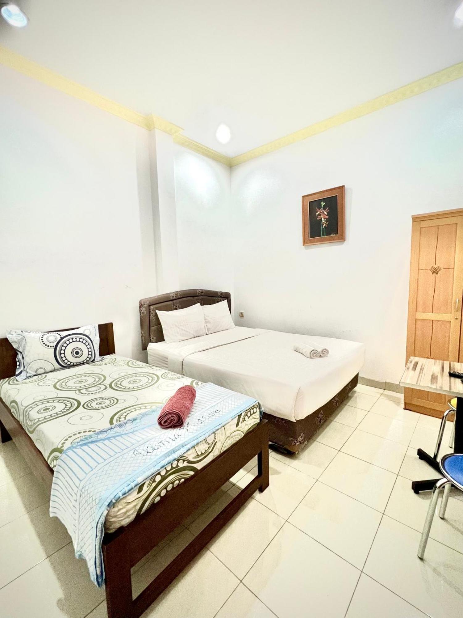 OYO 2052 Mutiara Residence Padang  Exterior foto