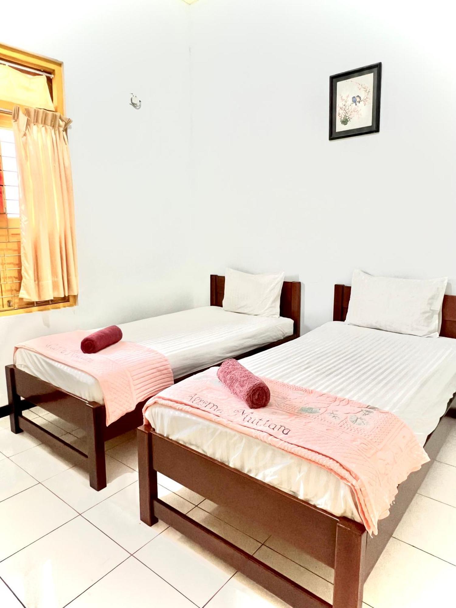 OYO 2052 Mutiara Residence Padang  Exterior foto