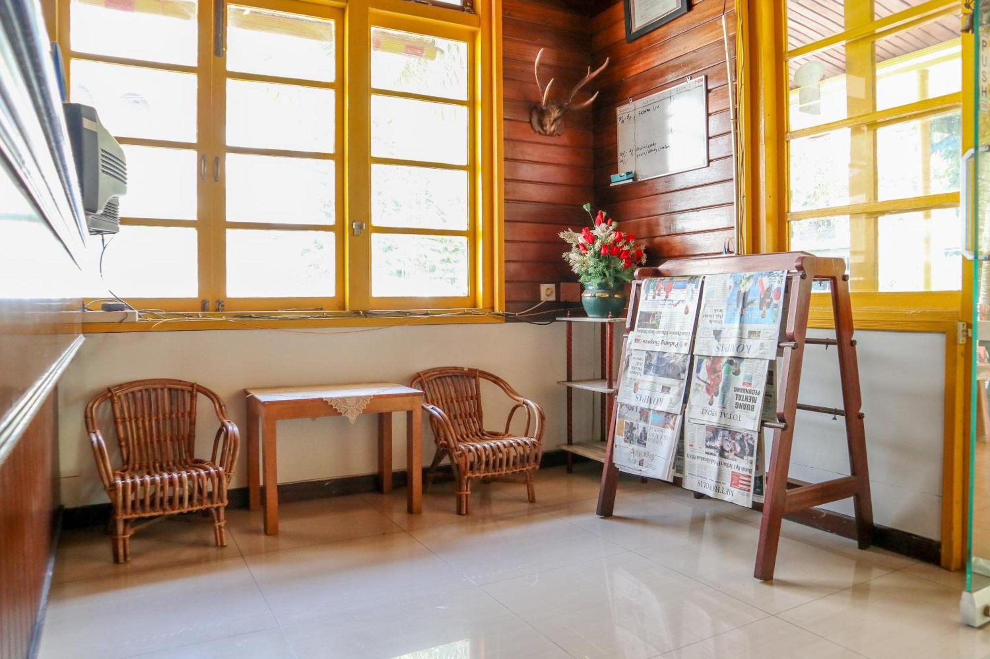 OYO 2052 Mutiara Residence Padang  Exterior foto