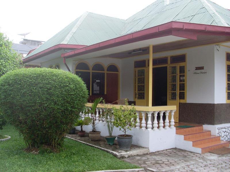 OYO 2052 Mutiara Residence Padang  Exterior foto